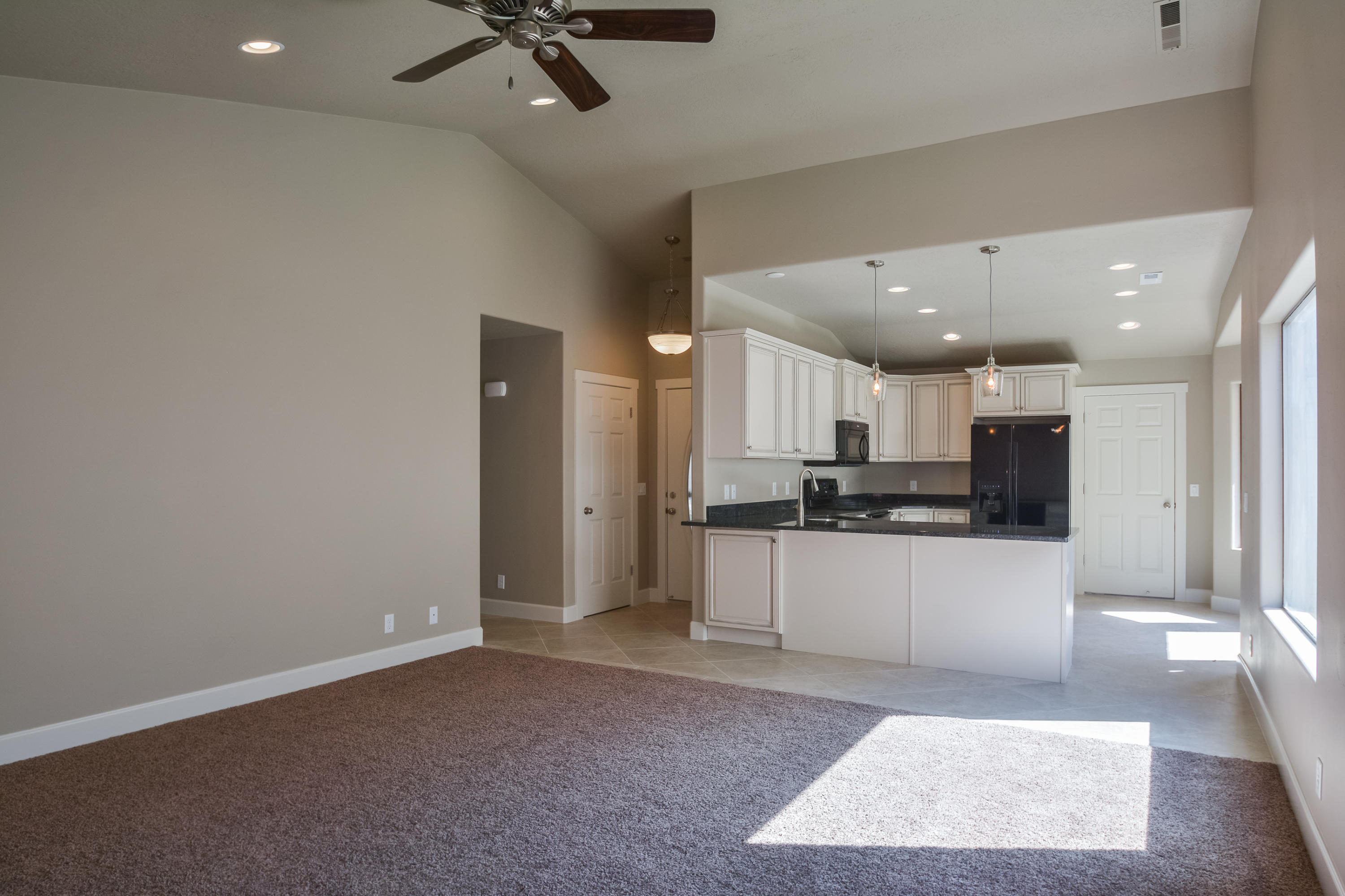 275 South Valley View Drive, Unit 4 St. George, UT 84770 - Photo 1 of 1 Open Living and Kitchen area