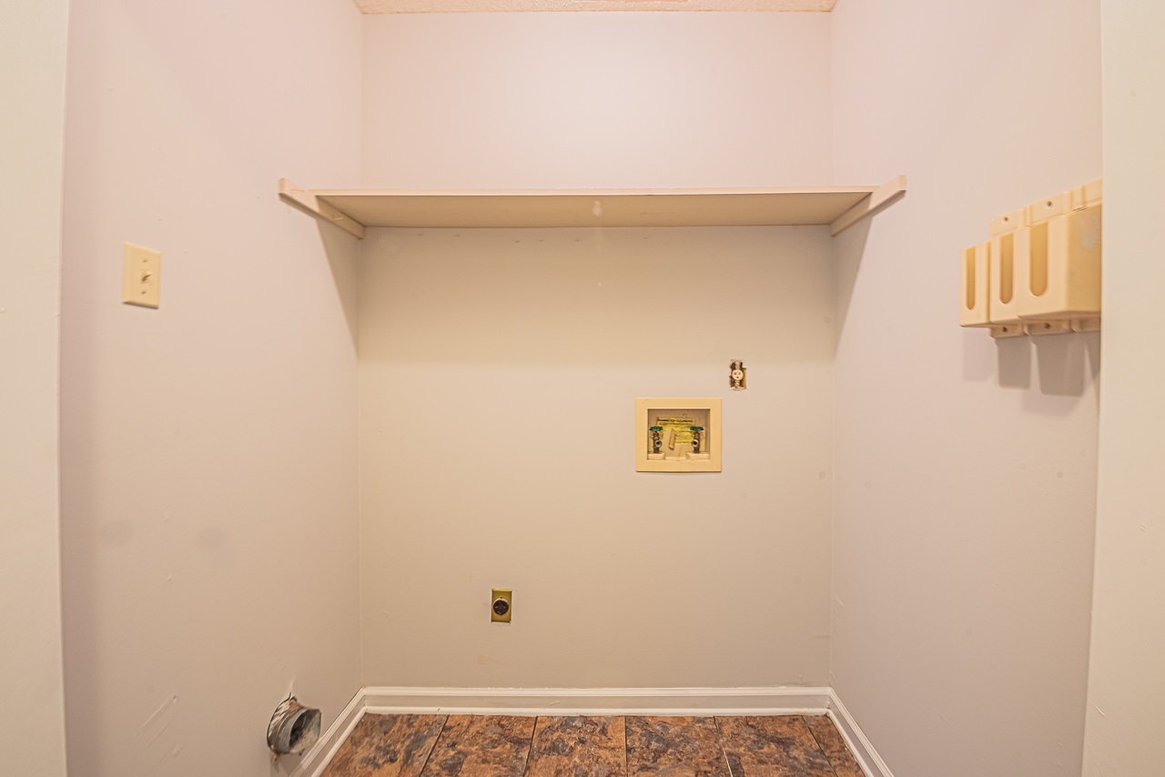4190 Hickory Grove Road Memphis, TN 38141 - Photo 16 of 18 Gallery Image 16