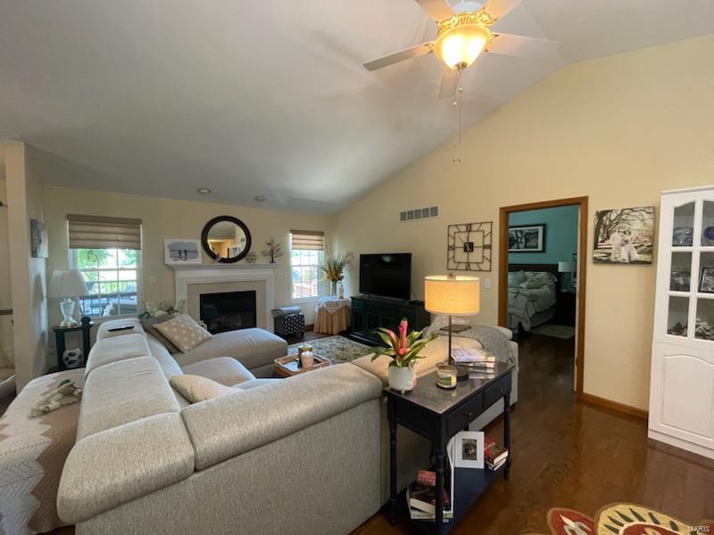 2771 East B Street Road, Unit F Belleville, IL 62221 - Photo 11 of 34 Gallery Image 11