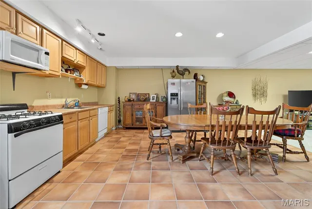 $949,900 | 1709 Everest Avenue, O'Fallon, MO 63366