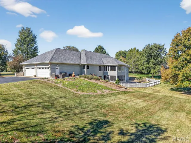 $949,900 | 1709 Everest Avenue, O'Fallon, MO 63366