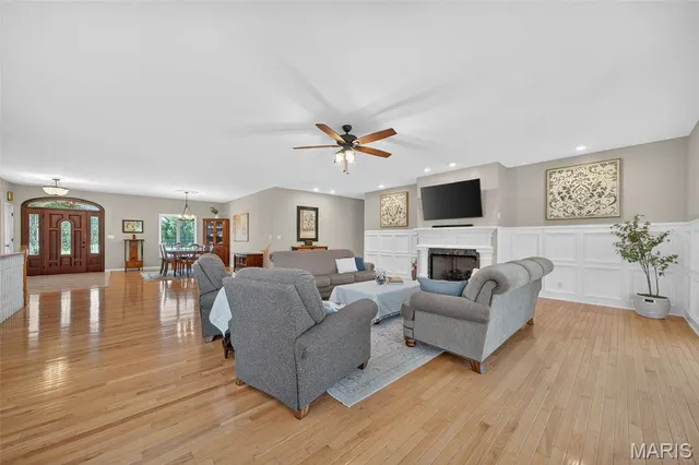 $949,900 | 1709 Everest Avenue, O'Fallon, MO 63366