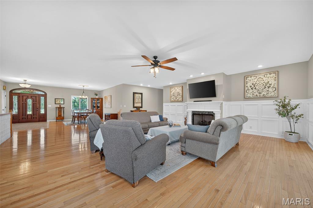 1709 Everest Avenue O'Fallon, MO 63366 - Photo 10 of 91