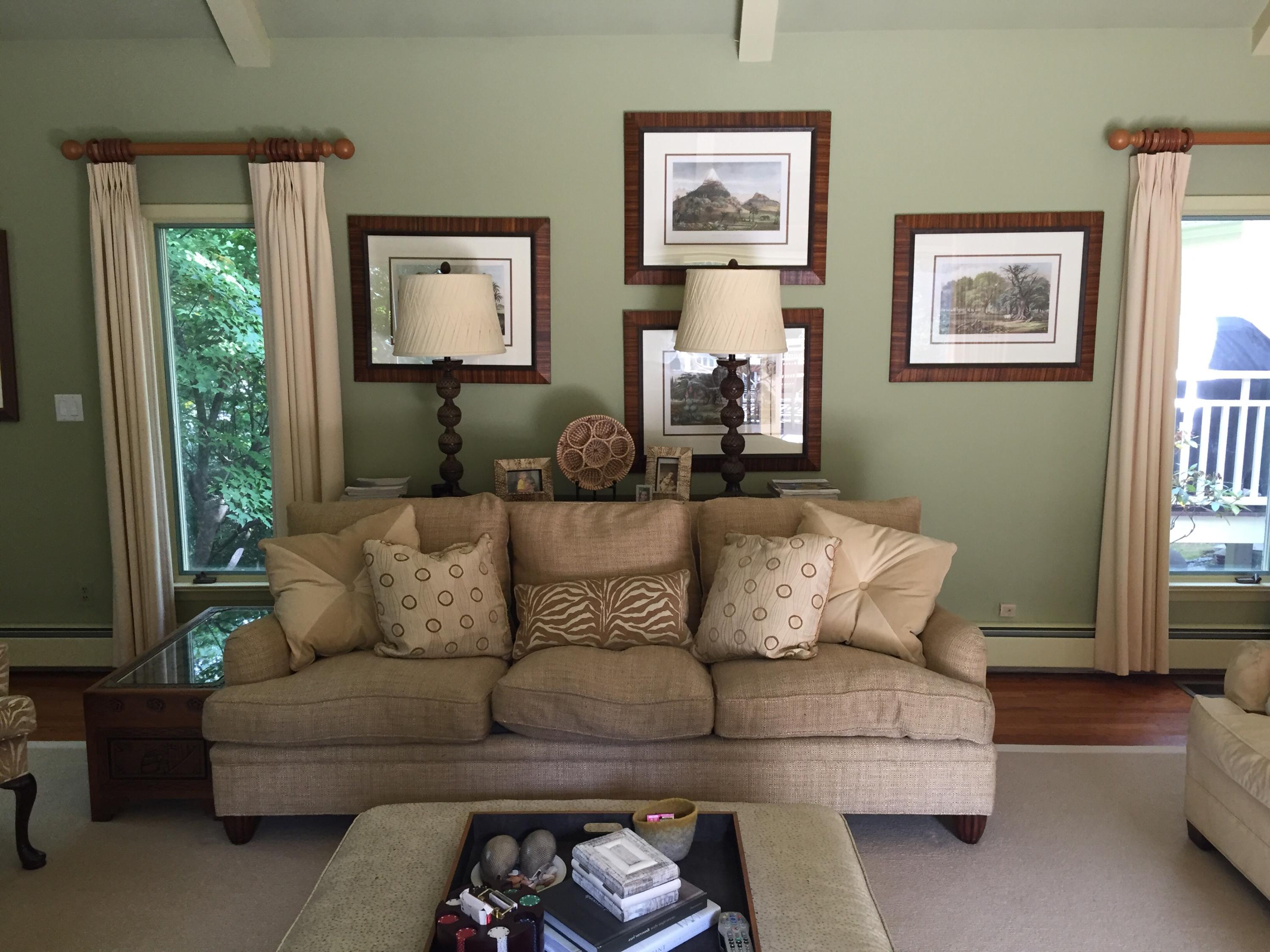 47 Delafield Island Road Darien, CT 06820 - Photo 7 of 26 a living room with furniture and a window