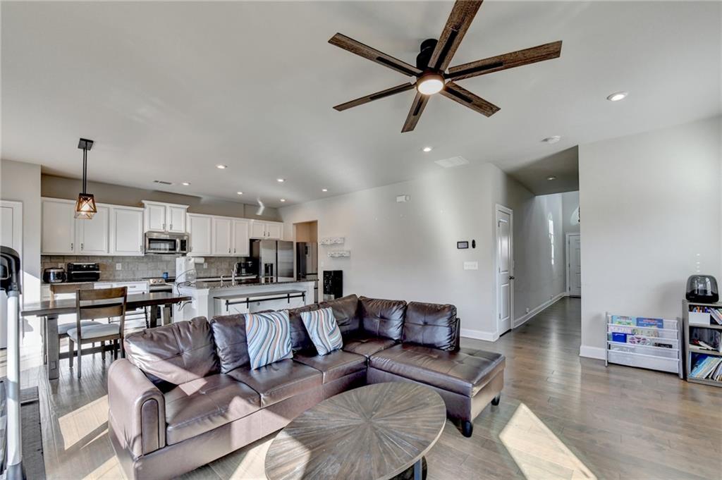 3675 Morgan Road Buford, GA 30519 - Photo 7 of 44