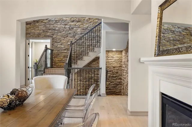 a view of livingroom with furniture