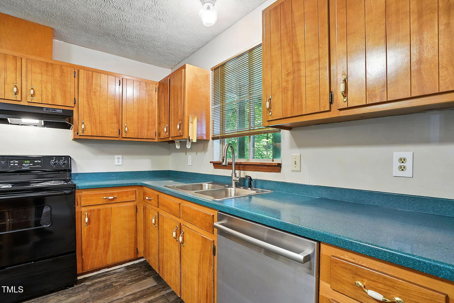 2005 Shenandoah Road Raleigh, NC 27603 - Photo 13 of 35 Kitchen 4