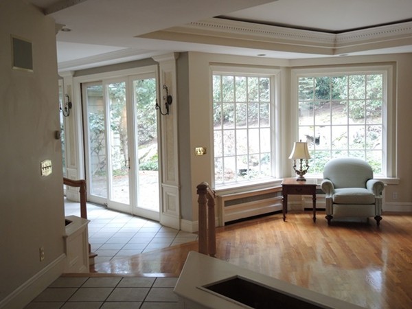 50 Chiltern Road Weston, MA 02493 - Photo 8 of 28 Gallery Image 8
