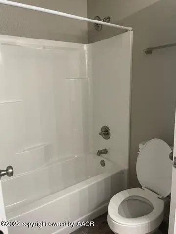 $1,000 | 102 8th Street, Farwell, TX 79325