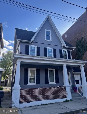 $2,100 | 308 King Street, Unit 1, Pottstown, PA 19464