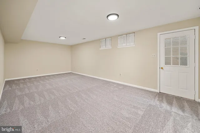 $949,990 | 13100 Rockpointe Court, Clifton, VA 20124