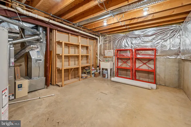 $949,990 | 13100 Rockpointe Court, Clifton, VA 20124