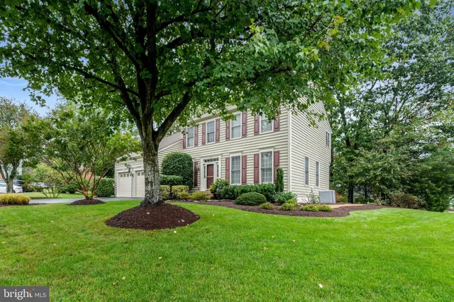 $949,990 | 13100 Rockpointe Court, Clifton, VA 20124