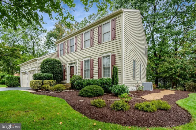 $949,990 | 13100 Rockpointe Court, Clifton, VA 20124