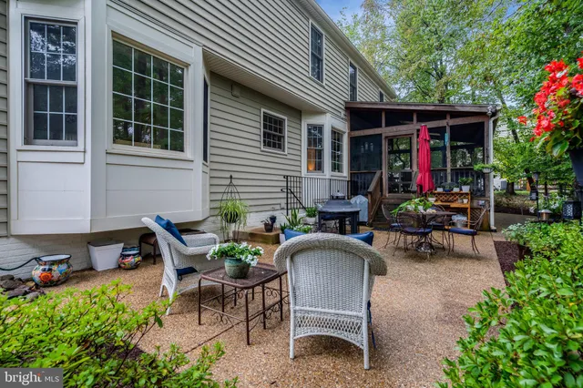 $949,990 | 13100 Rockpointe Court, Clifton, VA 20124