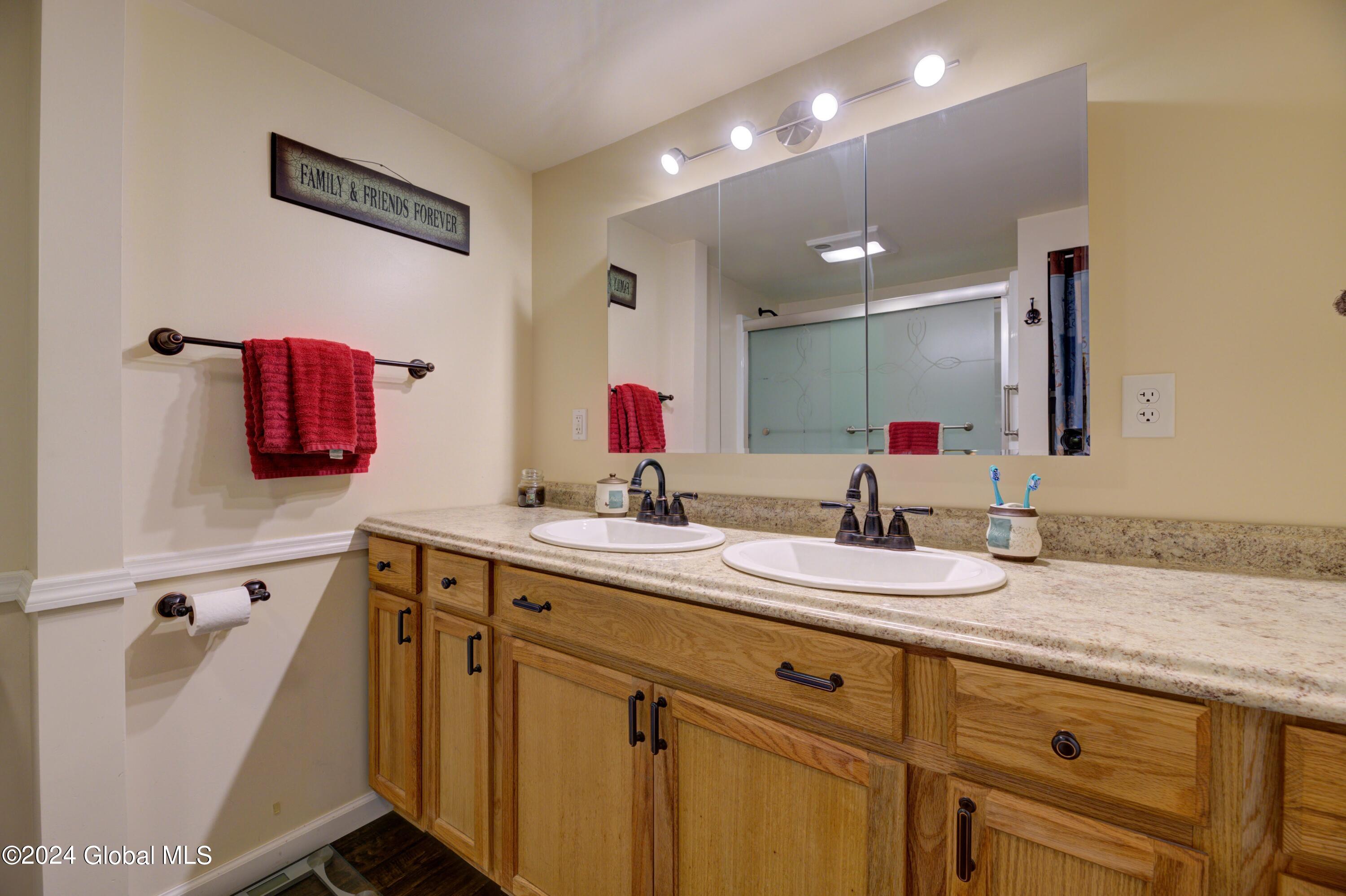 340 Barker Road Gloversville, NY 12078 - Photo 16 of 37 340 Barker-16