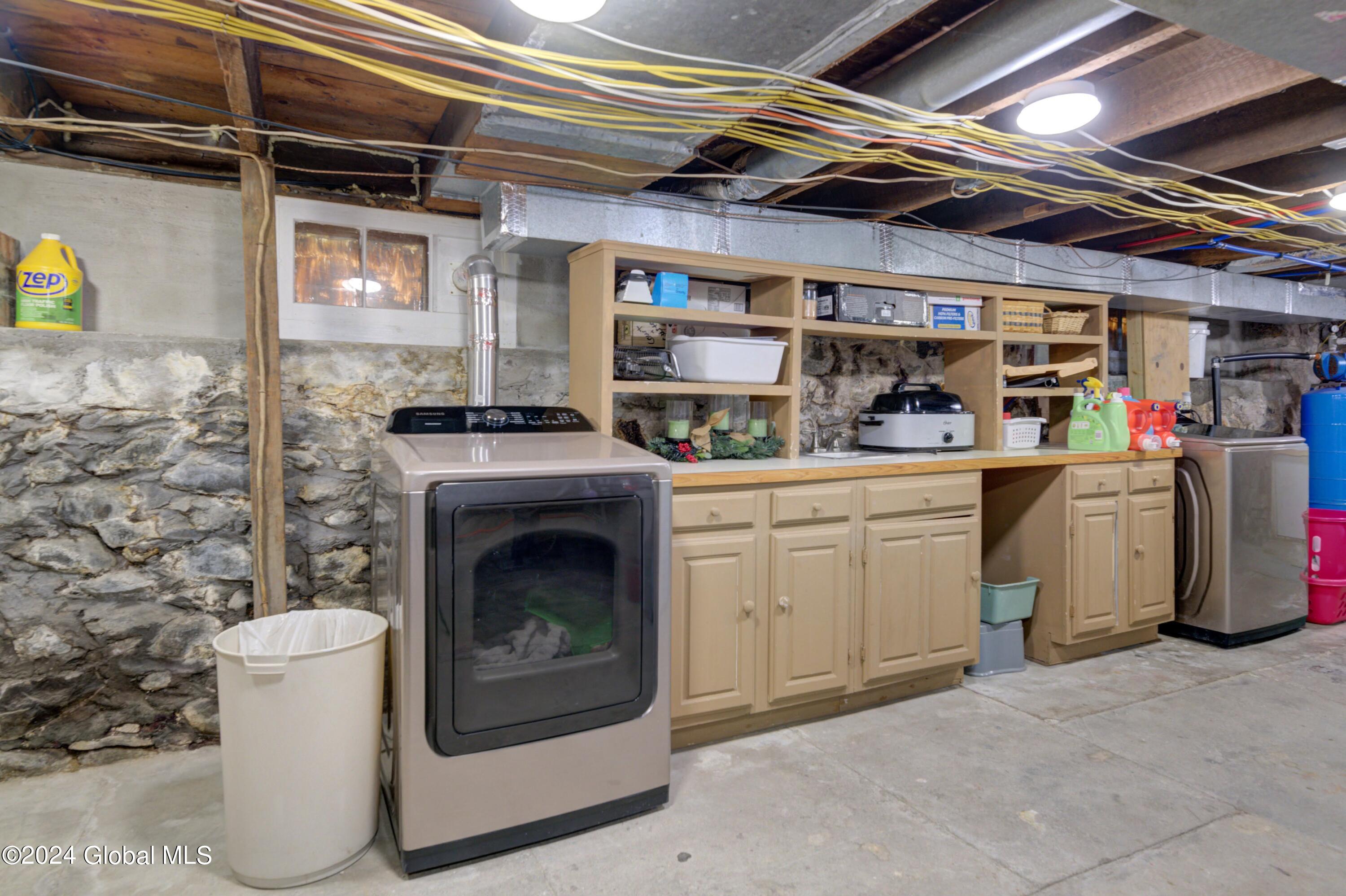 340 Barker Road Gloversville, NY 12078 - Photo 31 of 37 340 Barker-23