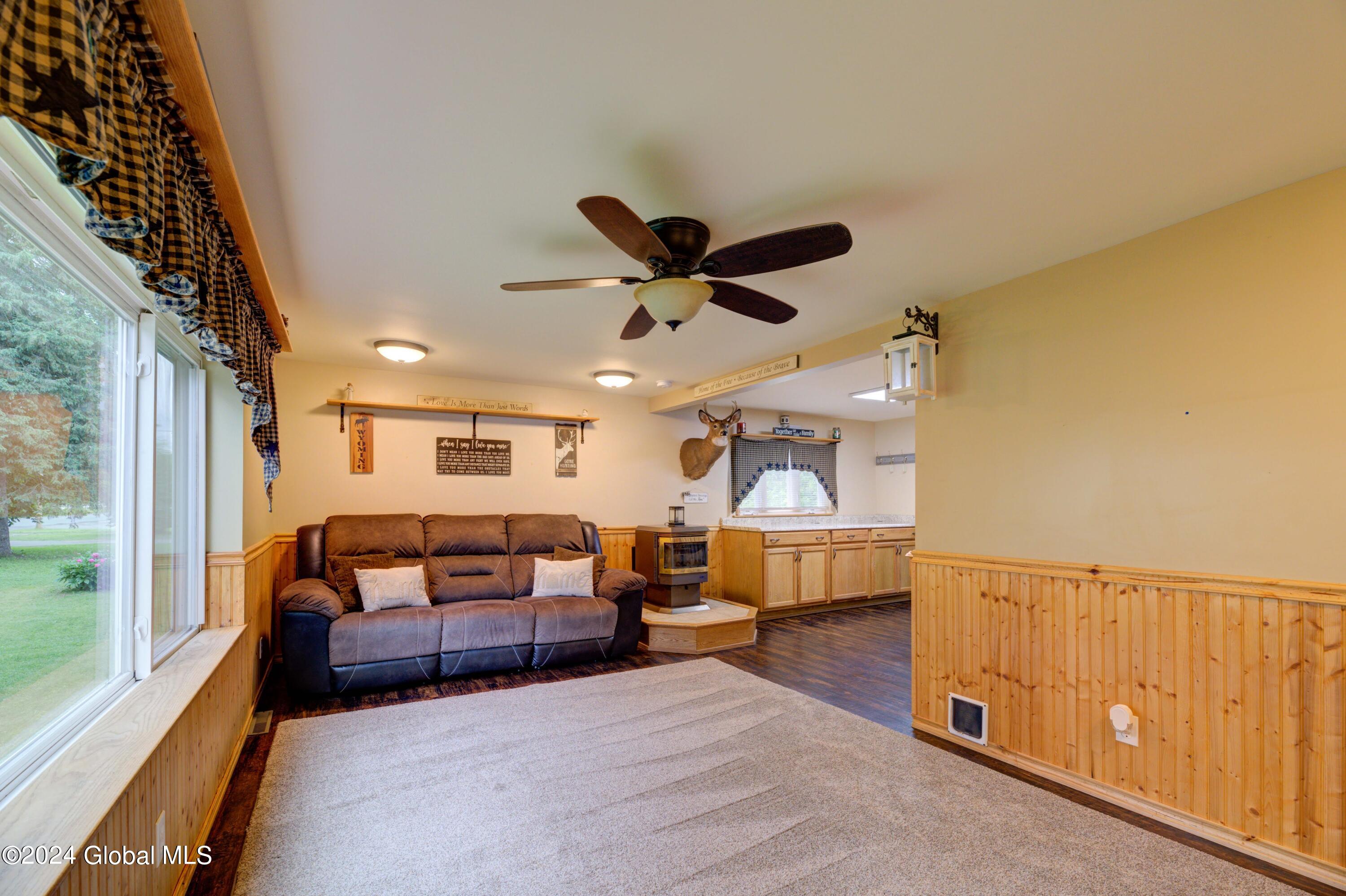 340 Barker Road Gloversville, NY 12078 - Photo 8 of 37 340 Barker-8