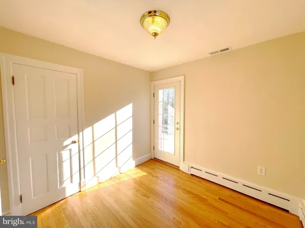 $3,395 | 4085 Hallowing Point Road, Prince Frederick, MD 20678