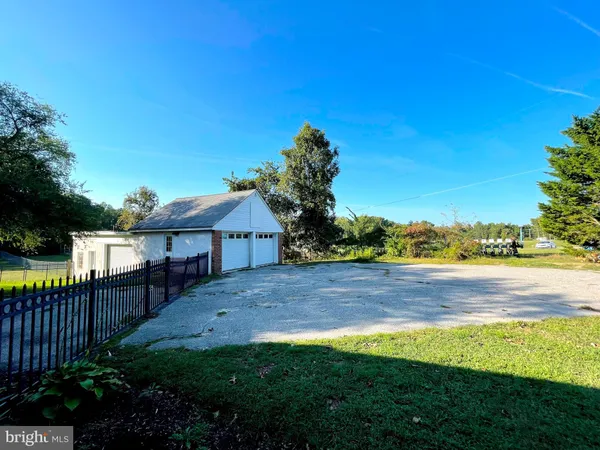 $3,395 | 4085 Hallowing Point Road, Prince Frederick, MD 20678