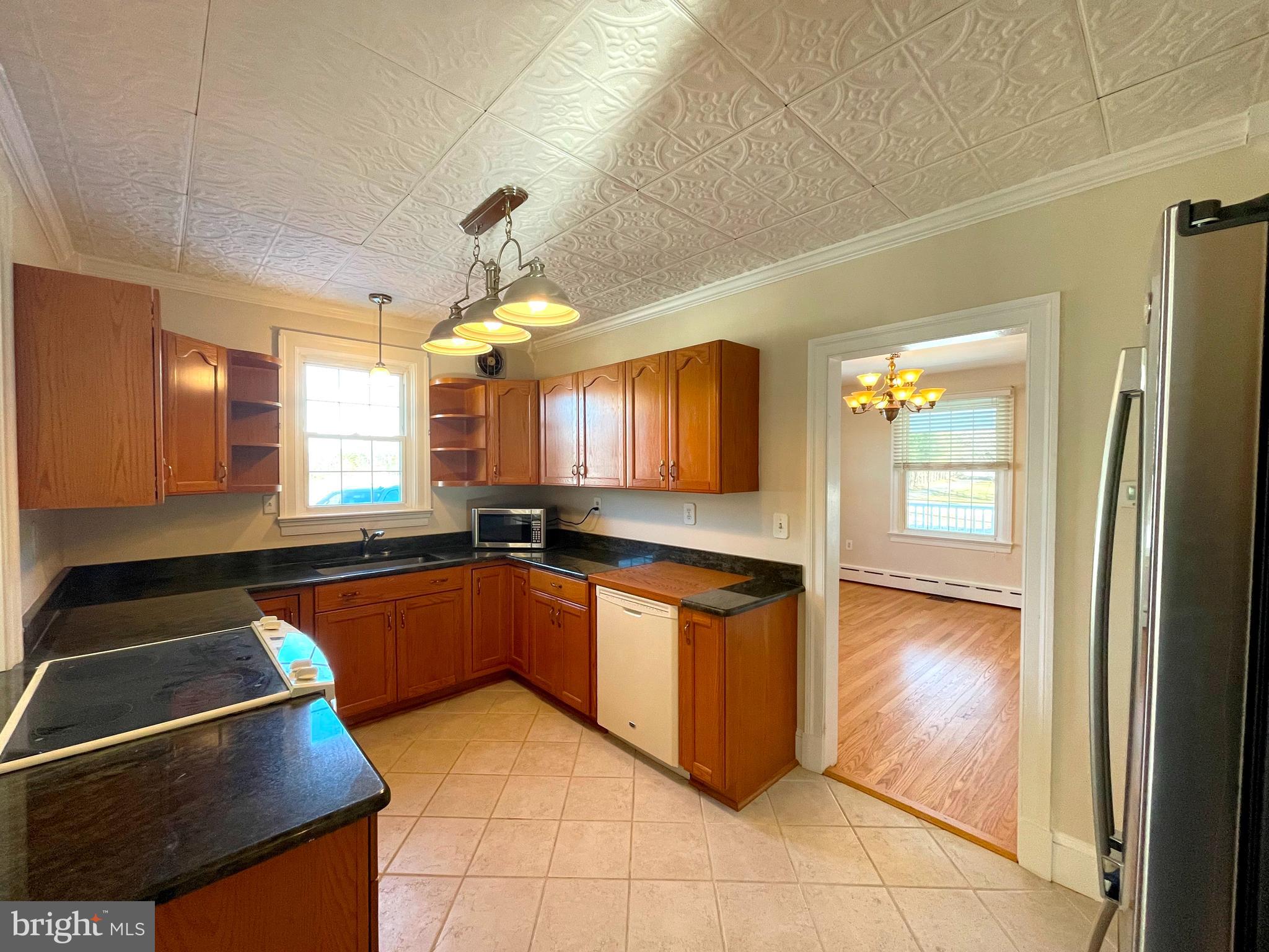 4085 Hallowing Point Road Prince Frederick, MD 20678 - Photo 10 of 41 Kitchen