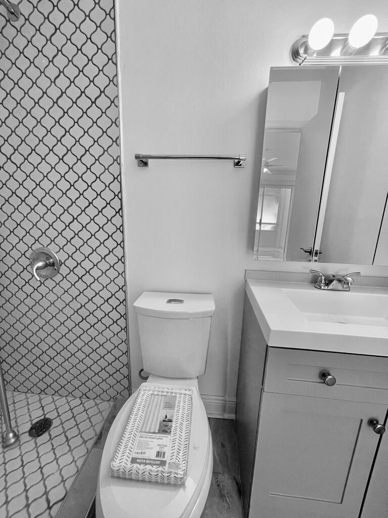 1225 Northwest 21st Street Northwest, Unit 151505 Stuart, FL 34994 - Photo 33 of 44 Full Bath