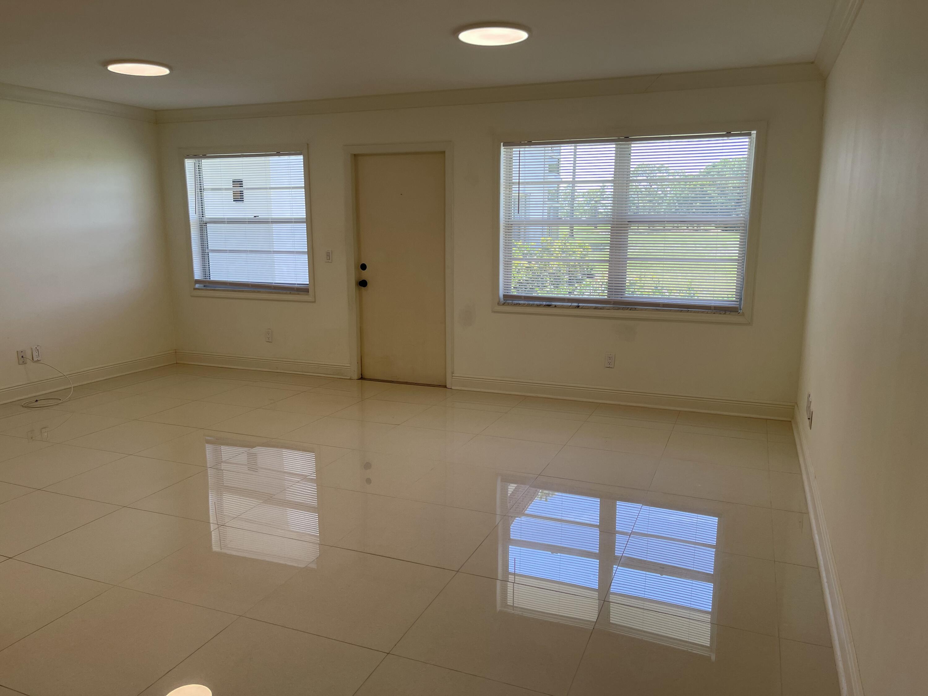 1225 Northwest 21st Street Northwest, Unit 151505 Stuart, FL 34994 - Photo 4 of 44 Living