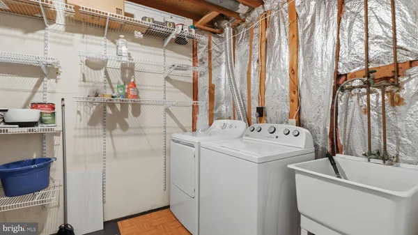 $2,800 | 7821 Fairborn Court, Rockville, MD 20855