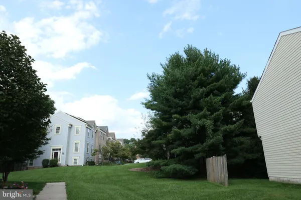 $2,800 | 7821 Fairborn Court, Rockville, MD 20855