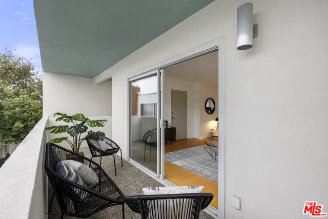 $4,595 | 1447 Stanford Street, Unit C, Santa Monica, CA 90404