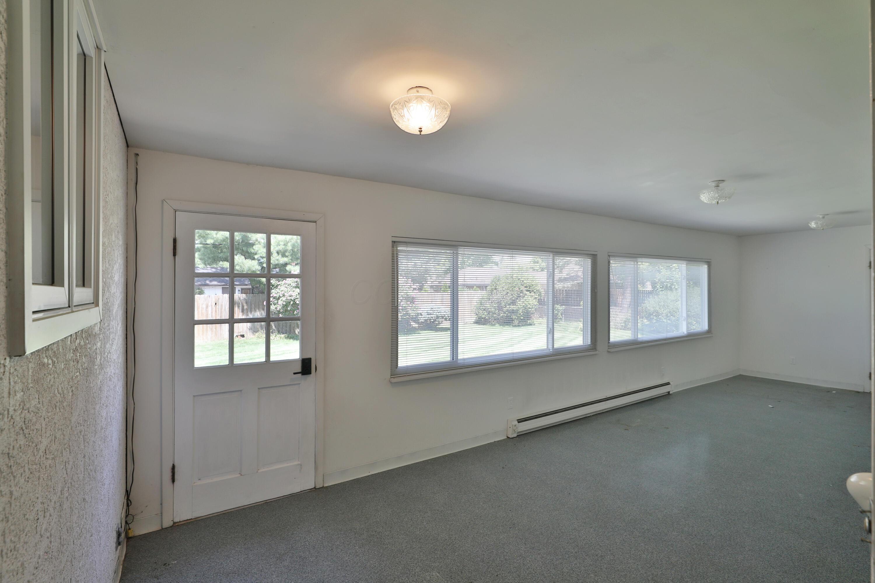 3499 Kirkham Road Columbus, OH 43221 - Photo 18 of 46 3499-KirkhamRd-16