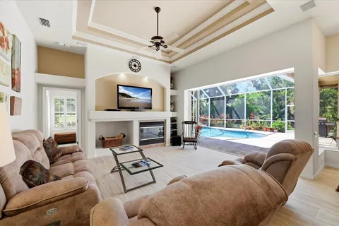 $895,000 | 10010 Cherry Hills Ave Circle, Bradenton, FL 34202