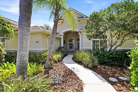 $895,000 | 10010 Cherry Hills Ave Circle, Bradenton, FL 34202