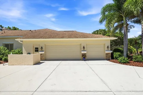 $895,000 | 10010 Cherry Hills Ave Circle, Bradenton, FL 34202