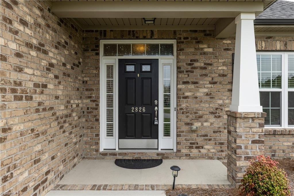 2826 Fallin Court High Point, NC 27262 - Photo 3 of 41