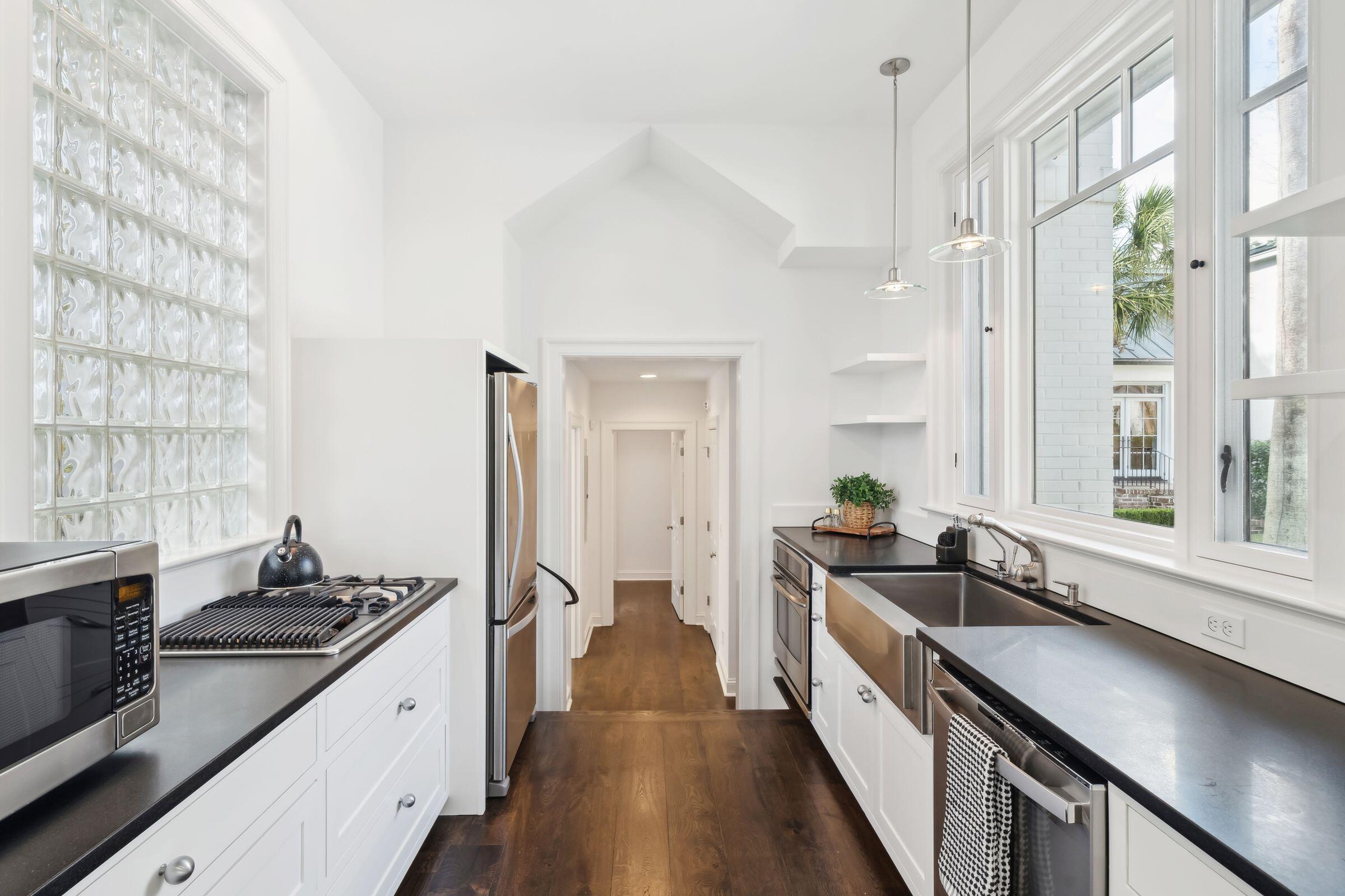 14 Jamestown Road Charleston, SC 29407 - Photo 63 of 86 guest kitchen