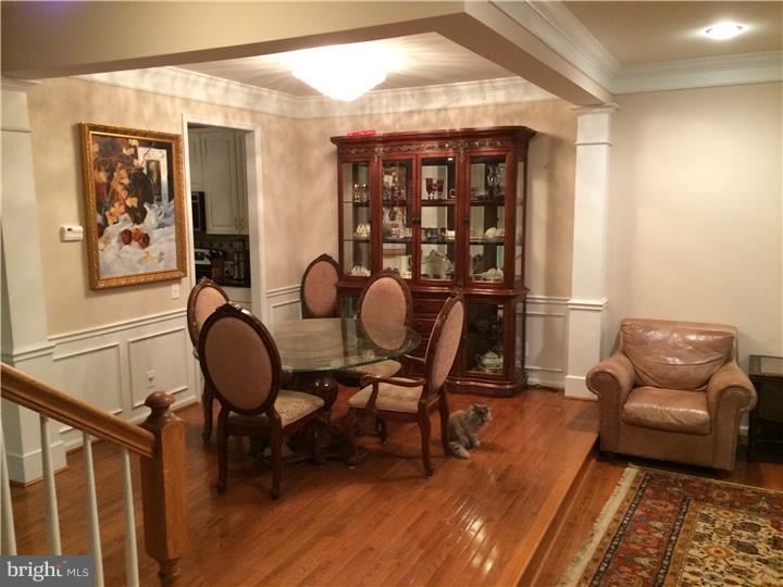 887 Chatfield Road, Unit 7 Warrington, PA 18976 - Photo 7 of 17 Dining Room