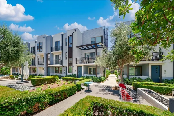 $1,380,000 | 315 Placemark, Irvine, CA 92614