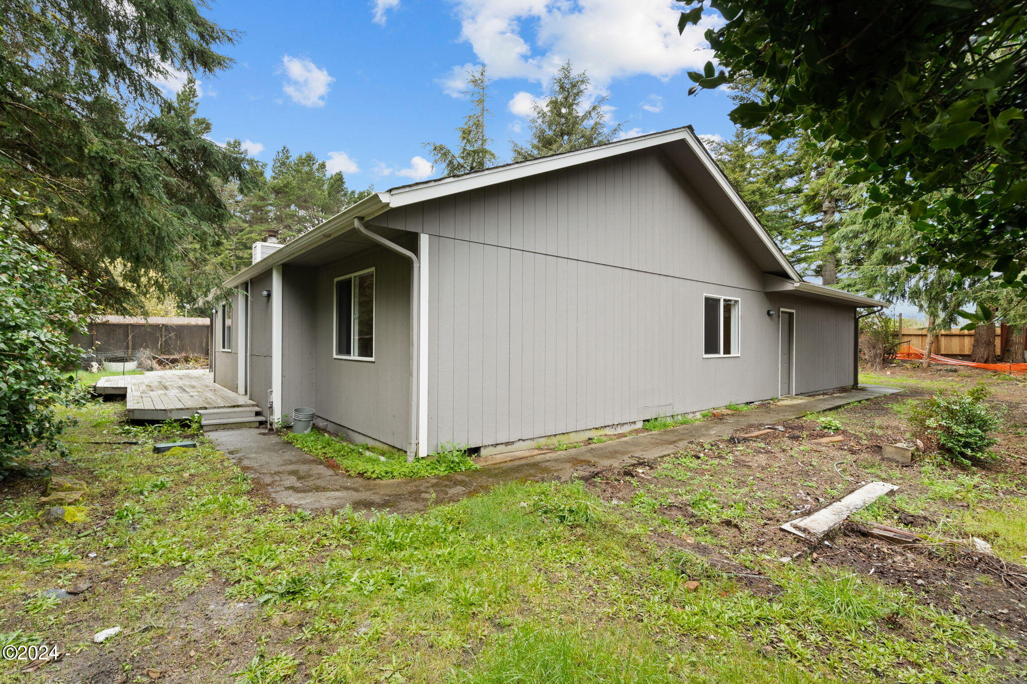 2108 15th Place Florence, OR 97439 - Photo 32 of 39 37-web-or-mls-COM00054