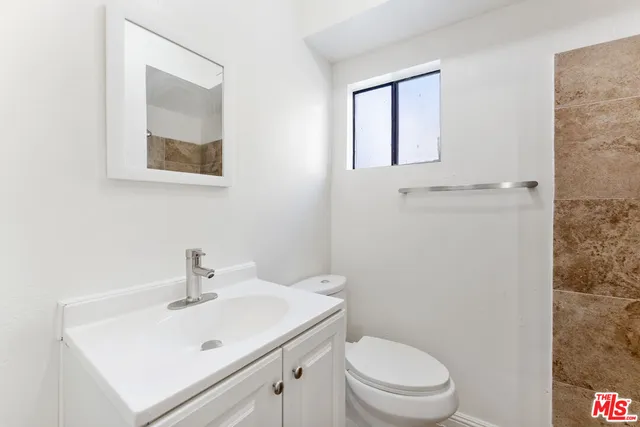 $4,995 | 2723 Ballard Street, Los Angeles, CA 90032