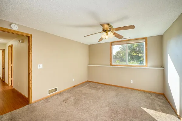 $3,100 | 8106 Dakota Lane, Chanhassen, MN 55317