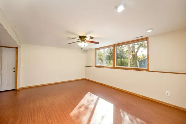 $3,100 | 8106 Dakota Lane, Chanhassen, MN 55317