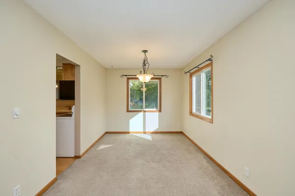 $3,100 | 8106 Dakota Lane, Chanhassen, MN 55317