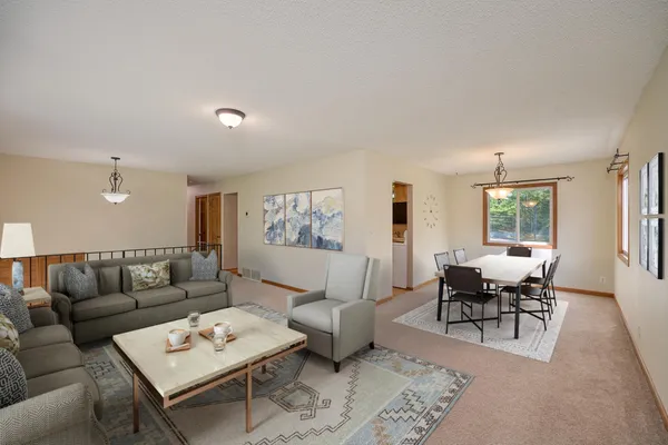 $3,100 | 8106 Dakota Lane, Chanhassen, MN 55317