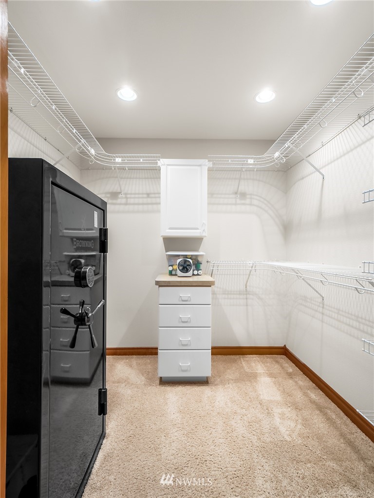 534 Tennessee Road Winlock, WA 98596 - Photo 15 of 40 a view of storage and utility room
