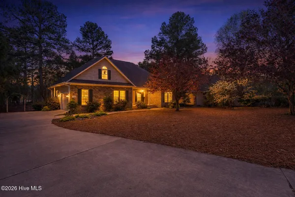 $450,000 | 141 Longleaf Drive, West End, NC 27376