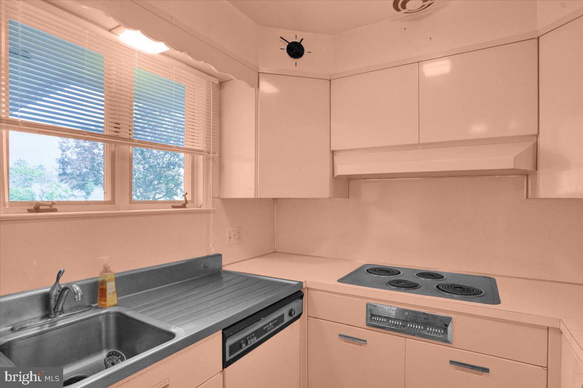 1815 North 16th Street Reading, PA 19604 - Photo 10 of 46
