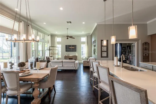 $700,000 | 6615 Current Drive, Apollo Beach, FL 33572