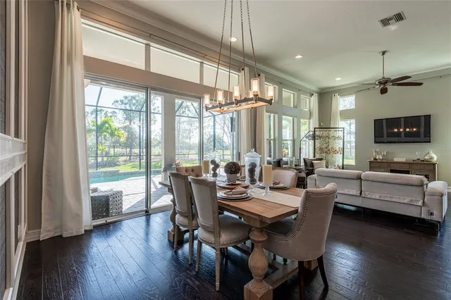 $700,000 | 6615 Current Drive, Apollo Beach, FL 33572