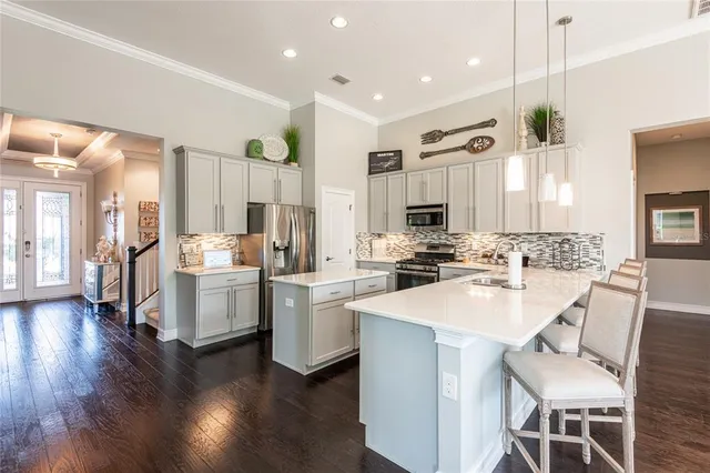 $700,000 | 6615 Current Drive, Apollo Beach, FL 33572